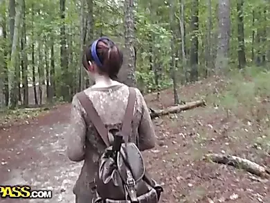 Fucked and Cum shot his girlfriend in the forest